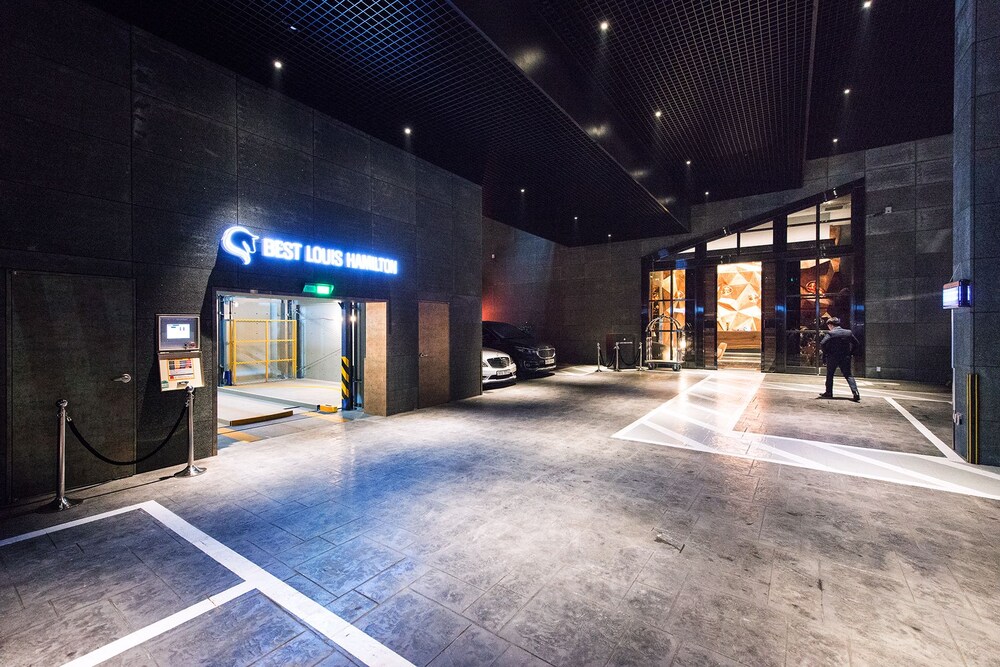 ベスト ルイス ハミルトン ホテル チャンウォン チャンウォン および周辺地域 の宿泊予約 ホテルズドットコム