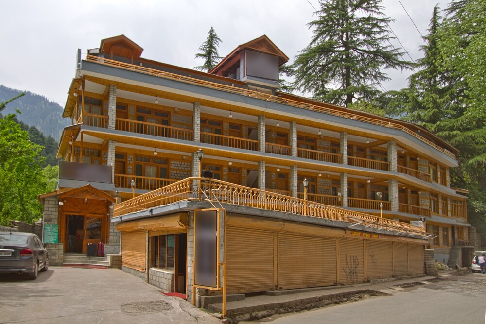 Book Oyo 6398 Hotel Holiday Home International In Mi Hotels Oyo 6398 Hotel Holiday Home International Kullu
