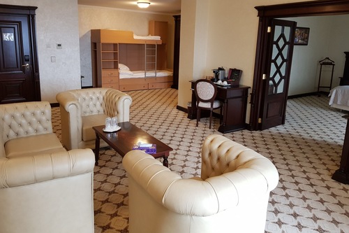 Hotel Golden House In Craiova Hotels Com