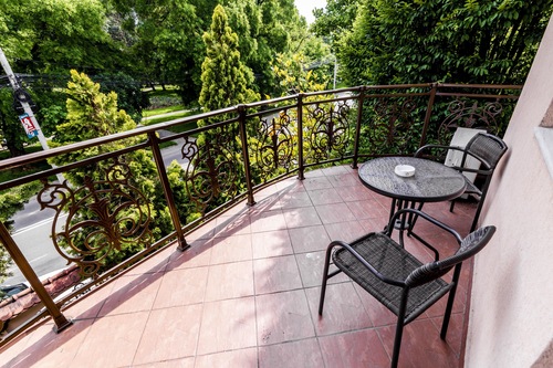 Hotel Golden House In Craiova Hotels Com