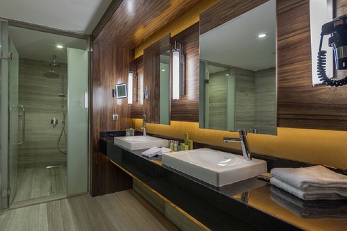 Doubletree By Hilton Istanbul Topkapi Istanbul Turkey Istanbul Hotel Discounts Hotels Com