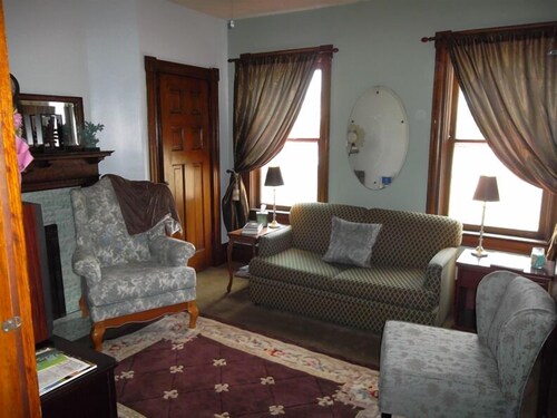 Book Colonial House On Main In Ligonier Hotels Com