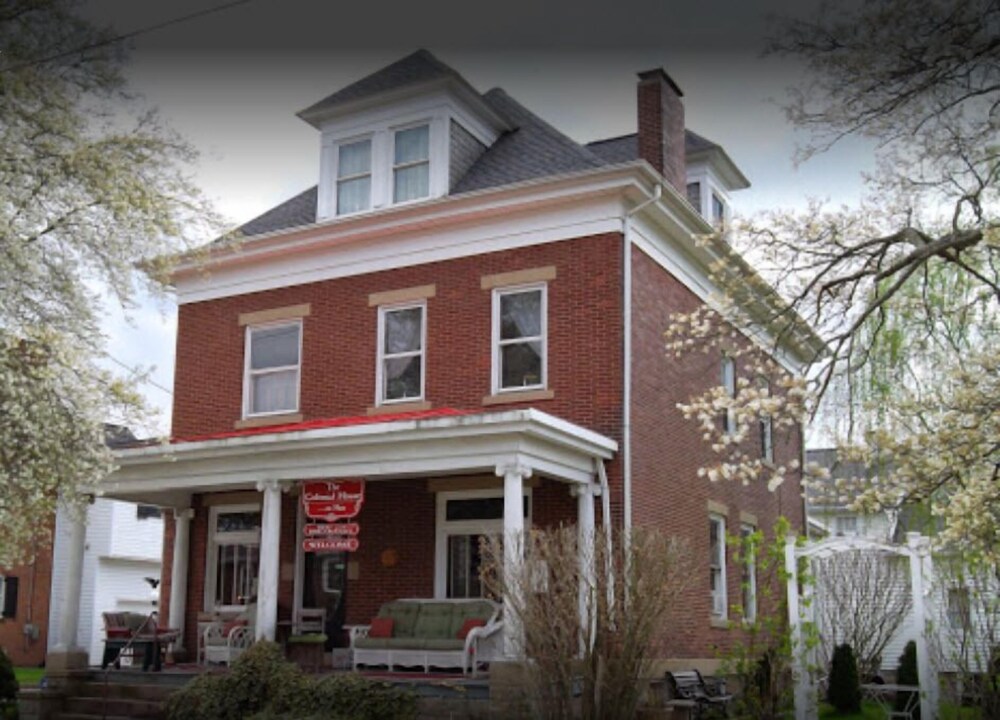 Book Colonial House On Main In Ligonier Hotels Com