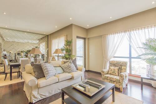 احجز دي إتش إتش صدف 5 في دبي قارن أسعار الفنادق في دبي