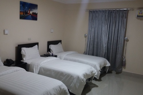 احجز سفاري الدانة في الدمام قارن