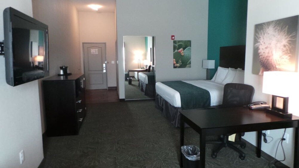 Book Oakwood Suites Hotel In Andrews Hotels Com