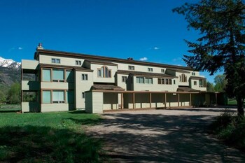 Top 10 Hotels In Wilson Wyoming