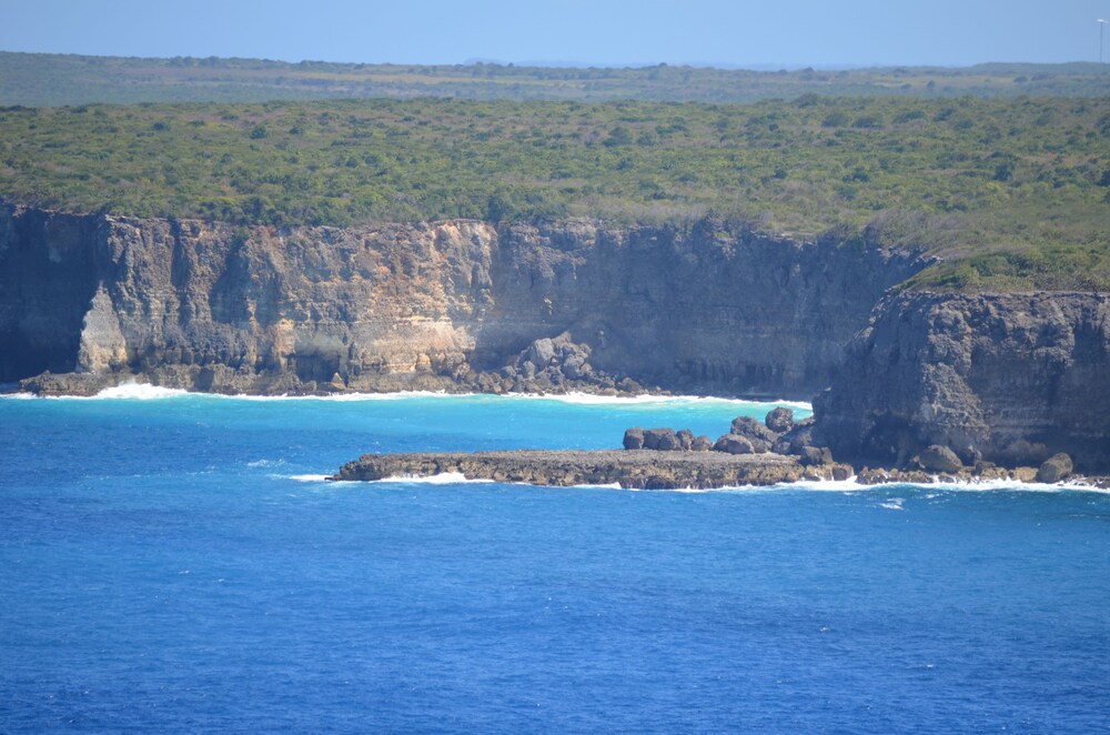 cozy and modern charming villa 5 minutes walk from the beach