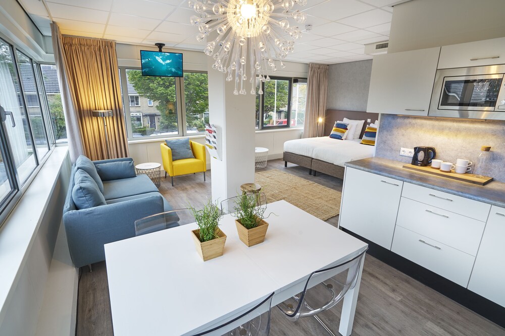 Book Amrath Apart Hotel Schiphol Badhoevedorp In Badhoevedorp Hotels Com
