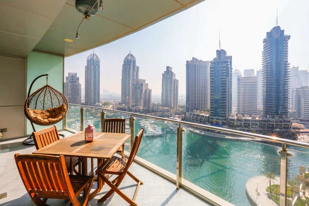 迪拜肯尼迪大楼 - 海滨阳台酒店