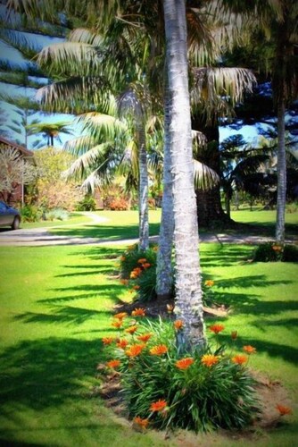 Fletcher Christian Apartments, Norfolk Island Book at