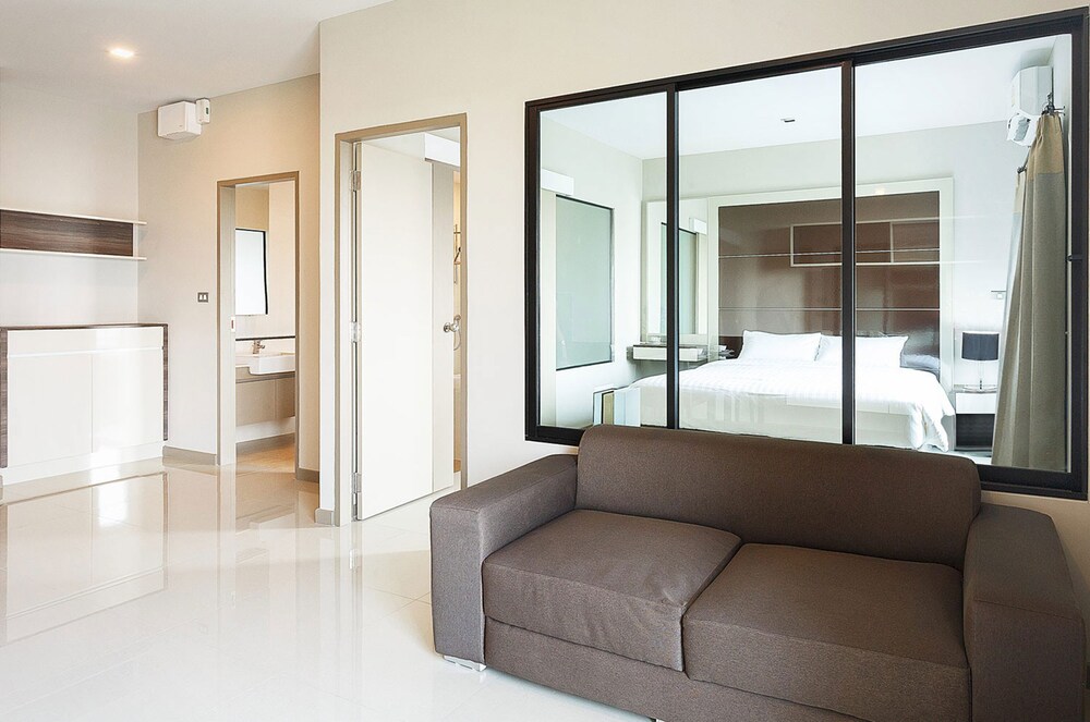 Book Green Point Residence Hotel In Bangkok Hotels Com