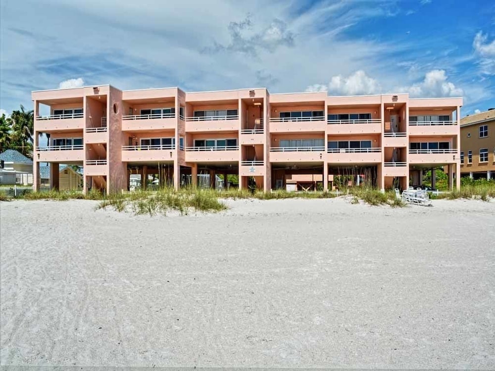 Book Coquina Beach Club 201 By Redawning In Bradenton Hotels Coquina Beach Club 201 By Redawning Bradenton