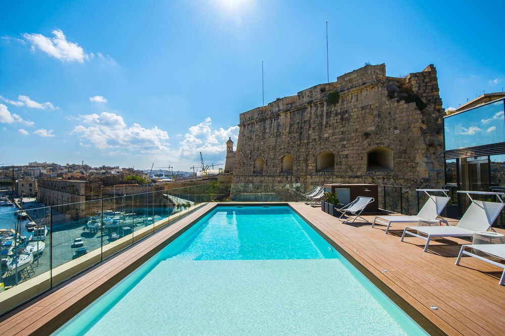 Book Cugo Gran Macina Grand Harbour In Isla Hotels Cugo Gran Macina Grand Harbour Isla