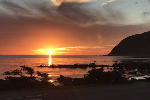 Book Wellington Beach Suite In Porirua Hotels Com