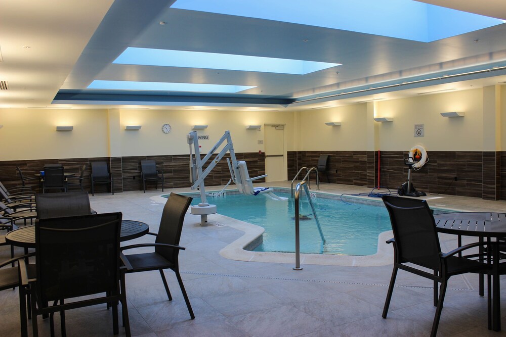 Book Fairfield Inn Suites Boston Marlborough Apex Center In Fairfield Inn Suites Boston Marlborough Apex Center