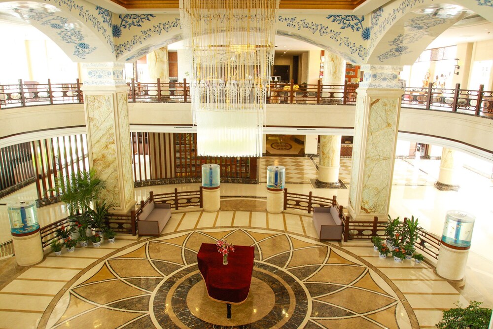 Riverside Luxury Hotel Guilin Info Photos Reviews Book At Riverside Luxury Hotel Guilin