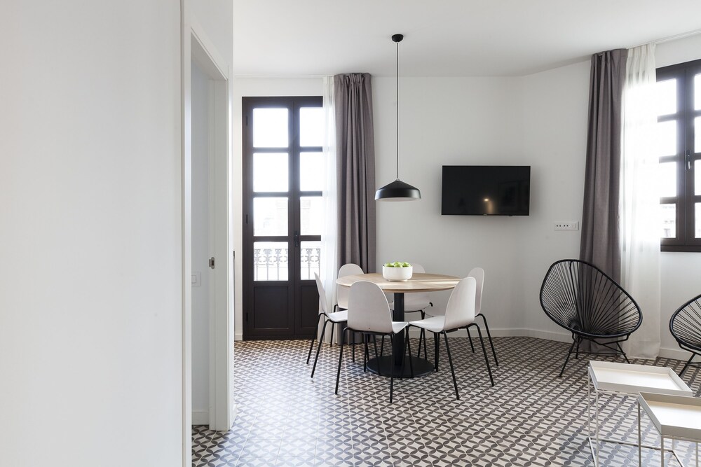 Book Aspasios Poblenou Apartments In Barcelona Hotels Com