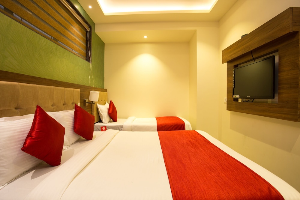 Rooms in thane