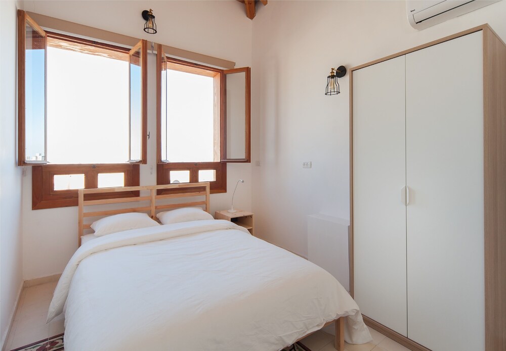 احجز سي آند رينت 8 صلصالا يافا في تل أبيب قارن أسعار الفنادق في تل أبيب