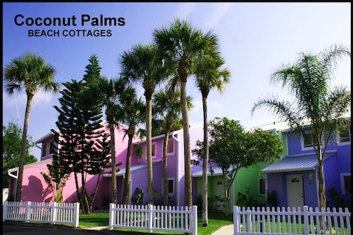 Top Pet Friendly Hotels In New Smyrna Beach Florida Hotels Com Top Pet Friendly Hotels In New Smyrna Beach Florida Hotels Com