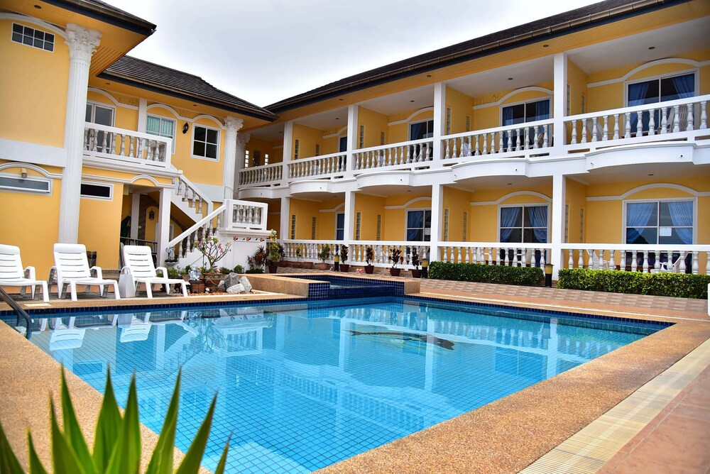 Hotels Deals S For Hotel Reservations From Luxury Sun Beach Hotel Prachuap Khiri Khan
