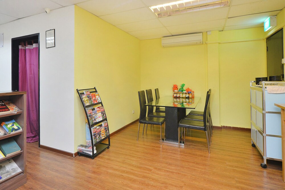 Reddoorz Hostel Clarke Quay Singapore Updated Price Reviews Hd Photos Hotels Com