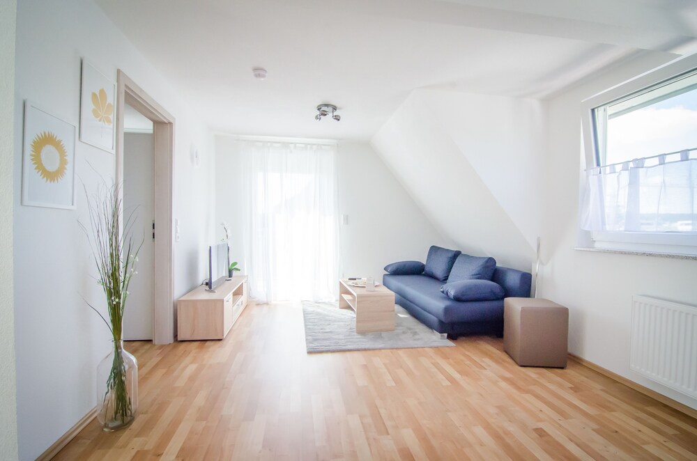 Bb Apartment Boeblingen Germany Boeblingen Hotel Discounts Hotels Com