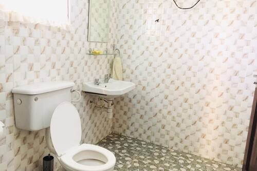 Book Jenos Hotels In Accra Hotels Com