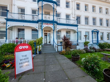 late hotel deals llandudno
