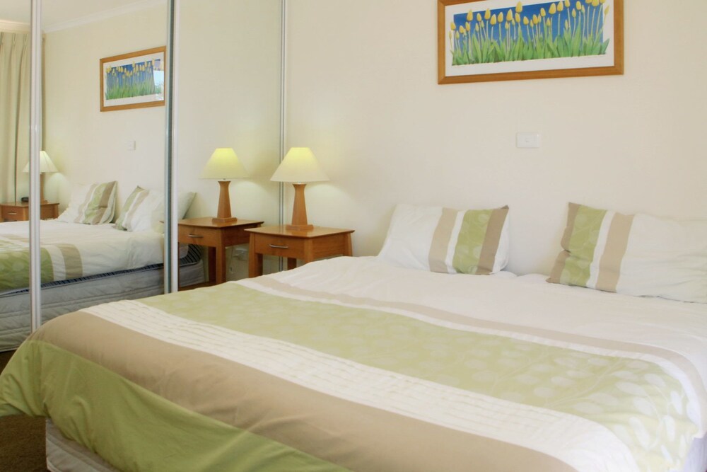 Horizons Golf Club Unit 10 St Andrews In Salamander Bay Book On Hotels Com