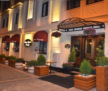 Late Rooms In Istanbul Last Minute Deals Up To 50 Off Hotels Enter Your Dates For Our Istanbul Last Minute Prices