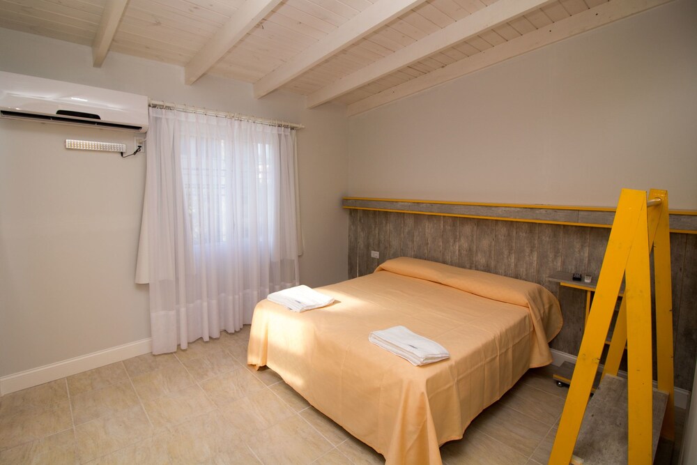 Book Colores Rio Cuarto in Rio Cuarto | Hotels.com Book Colores Rio Cuarto in Rio Cuarto | Hotels.com