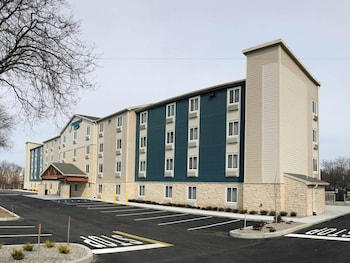 Top 10 Lincoln Hotels Near Twin River Rhode Island