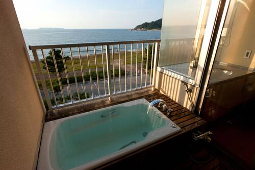 旅館 魚半 ビーチ近くに位置する屋外プール付きの旅館 宿泊予約はホテルズドットコム 旅館 魚半 ビーチ近くに位置する屋外プール付きの旅館 宿泊予約はホテルズドットコム