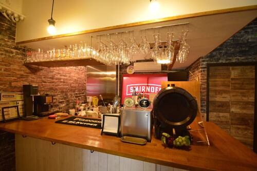 R Guest House Hostel 難波に位置するバー ラウンジがあるホステル 宿泊予約はホテルズドットコム R Guest House Hostel 難波に位置するバー ラウンジがあるホステル 宿泊予約はホテルズドットコム