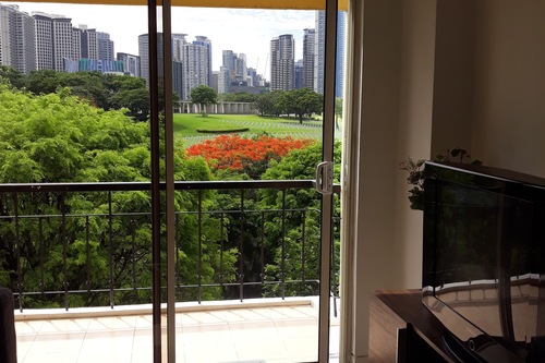 プライベート レジデンス アット マッキンリー ヒル タギッグ の宿泊予約 ホテルズドットコム