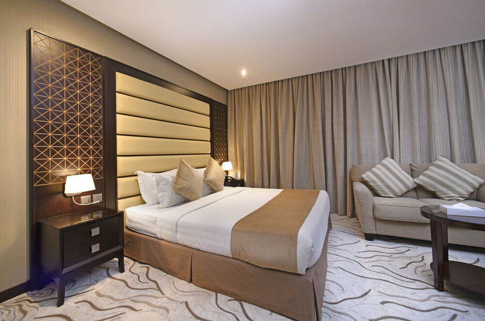 حجز نافيتي ورويك الخبر في الخبر. مقارنة أسعار الفنادق في الخبر