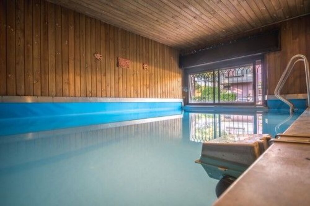 Book Coco Beach Apartment In Desenzano Del Garda Hotels Coco Beach Apartment Desenzano Del Garda Indoor Pool