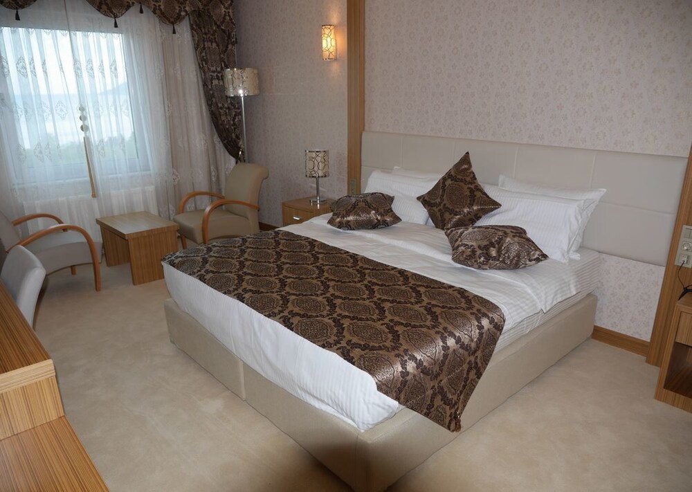 Book Tasar Royal Hotel In Tatvan Hotels Com