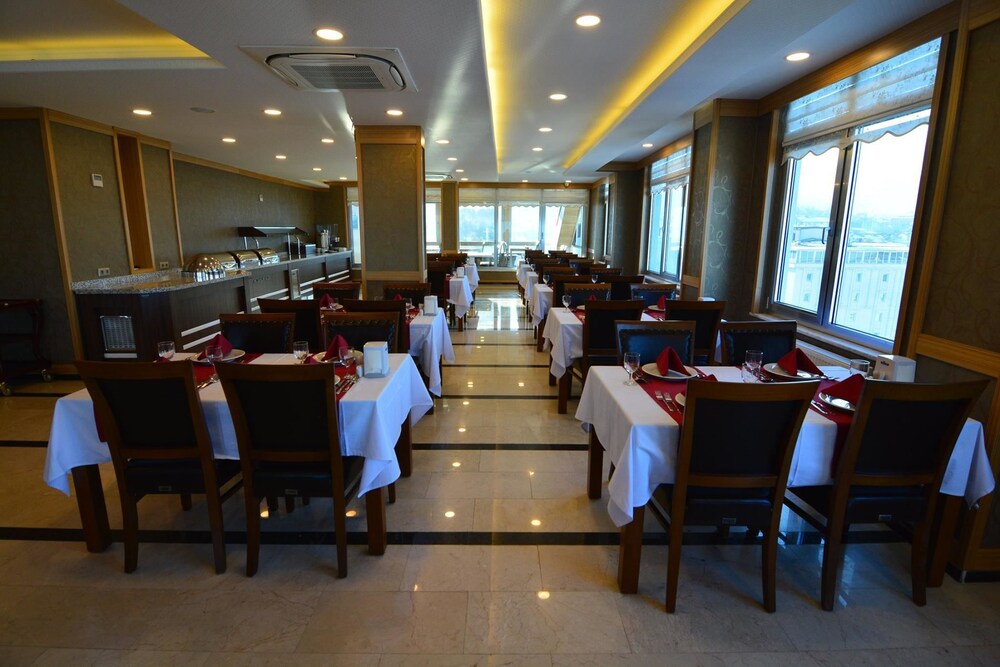 Book Tasar Royal Hotel In Tatvan Hotels Com