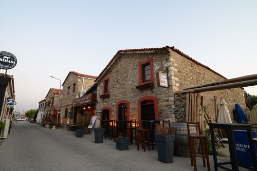 Yorgo Seferis Residence Urla Hotels Com