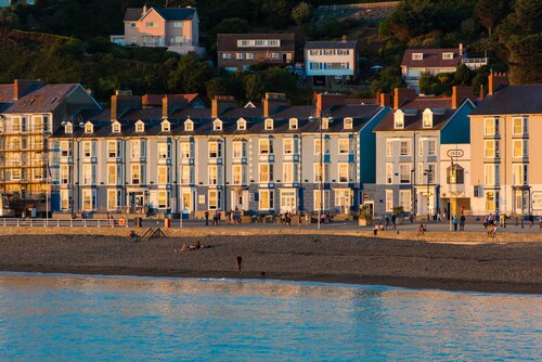 Dog Friendly Hotels In Aberystwyth Pet Friendly Hotels Hotelscom