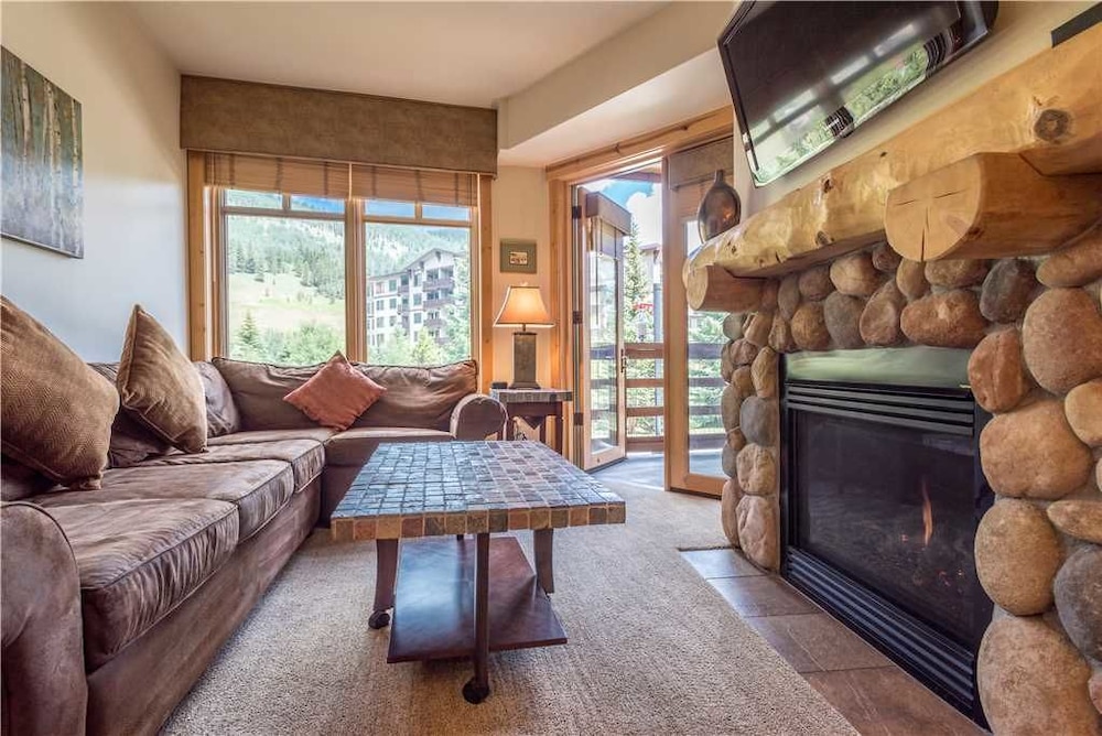 Copper Mountain ski packages Tucker Mountain Condominium 224 - 1 Br Home