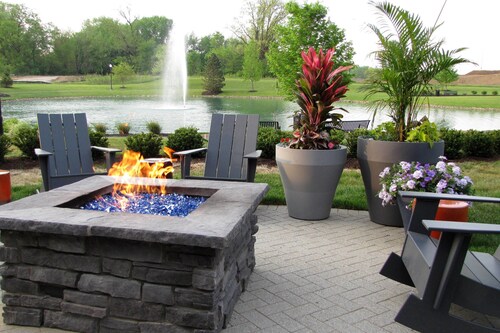 15 Closest Hotels To Magic Mountain Fun Center In Columbus Hotelscom