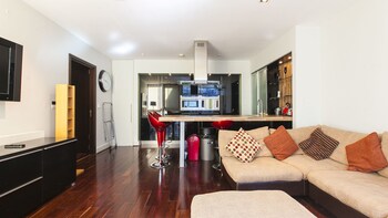15 Closest Hotels To Leopardstown Racecourse In 15 Closest Hotels To Leopardstown Racecourse In