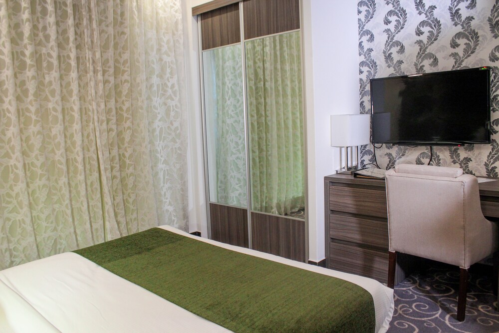 Book Almond Hotel Apartments In Amman Hotels Com