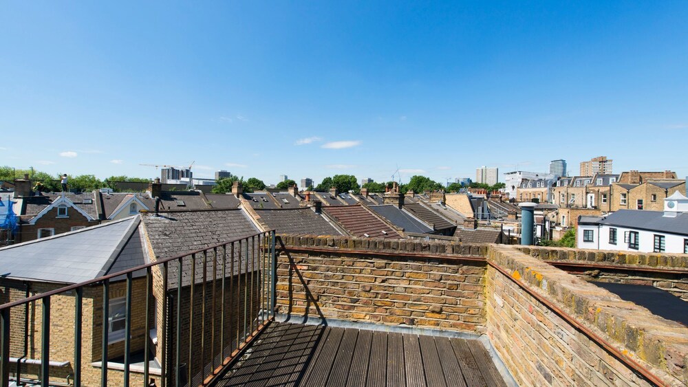 Book Delightful 3br Family Home Near Battersea Park In London Delightful 3br Family Home Near Battersea Park London Apartment 3 Bedrooms Terrace