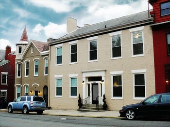 Top 10 Hotels In Lavale Maryland
