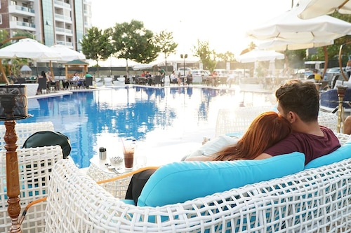 Karsiyaka Otel Izmir Hotels Com